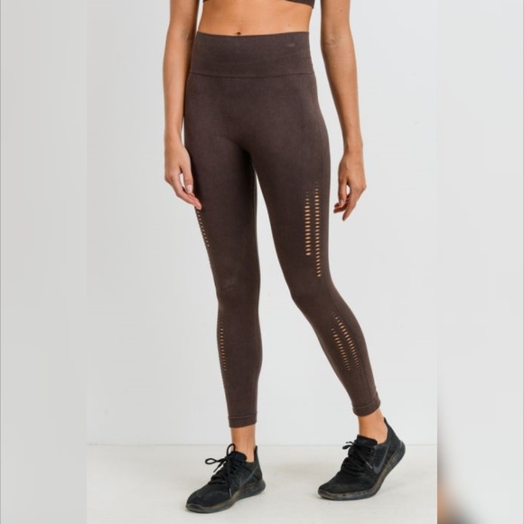 Mono b / Leggings Hut Pants - Seamless Mineral Wash Perforated Sides Highwaist